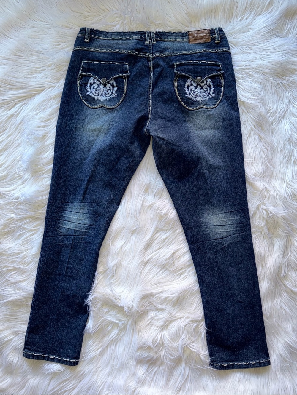VTG Apple Bottoms Women’s 18 Dark Blue Straight Jeans Embroidered Back Pockets